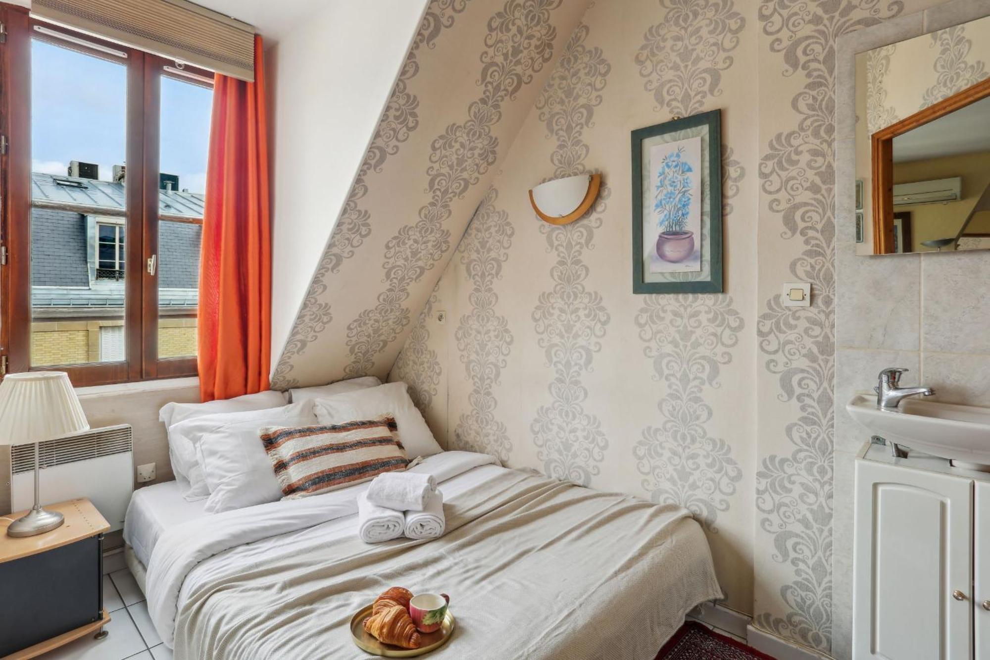 Eiffel Tower & Faubourg - 1Br - Cityapartmentstay Paris Eksteriør billede